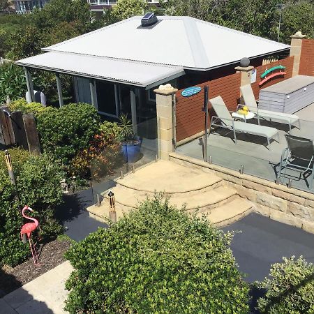 Studio Cabana On Golf In Mollymook Apartment Exterior photo