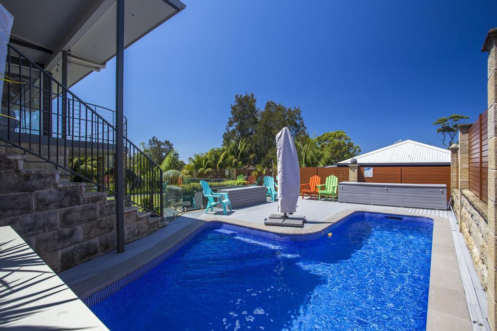 Studio Cabana On Golf In Mollymook Apartment Exterior photo